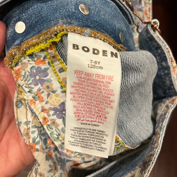 Mini Boden Denim Heart Pocket Short Overalls 7-8 yrs - Picture 4 of 6